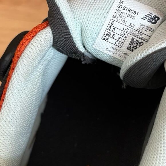 New Balance Dynasoft Trail Magic Orange Sneakers Kids Size 6 - Picture 9 of 10